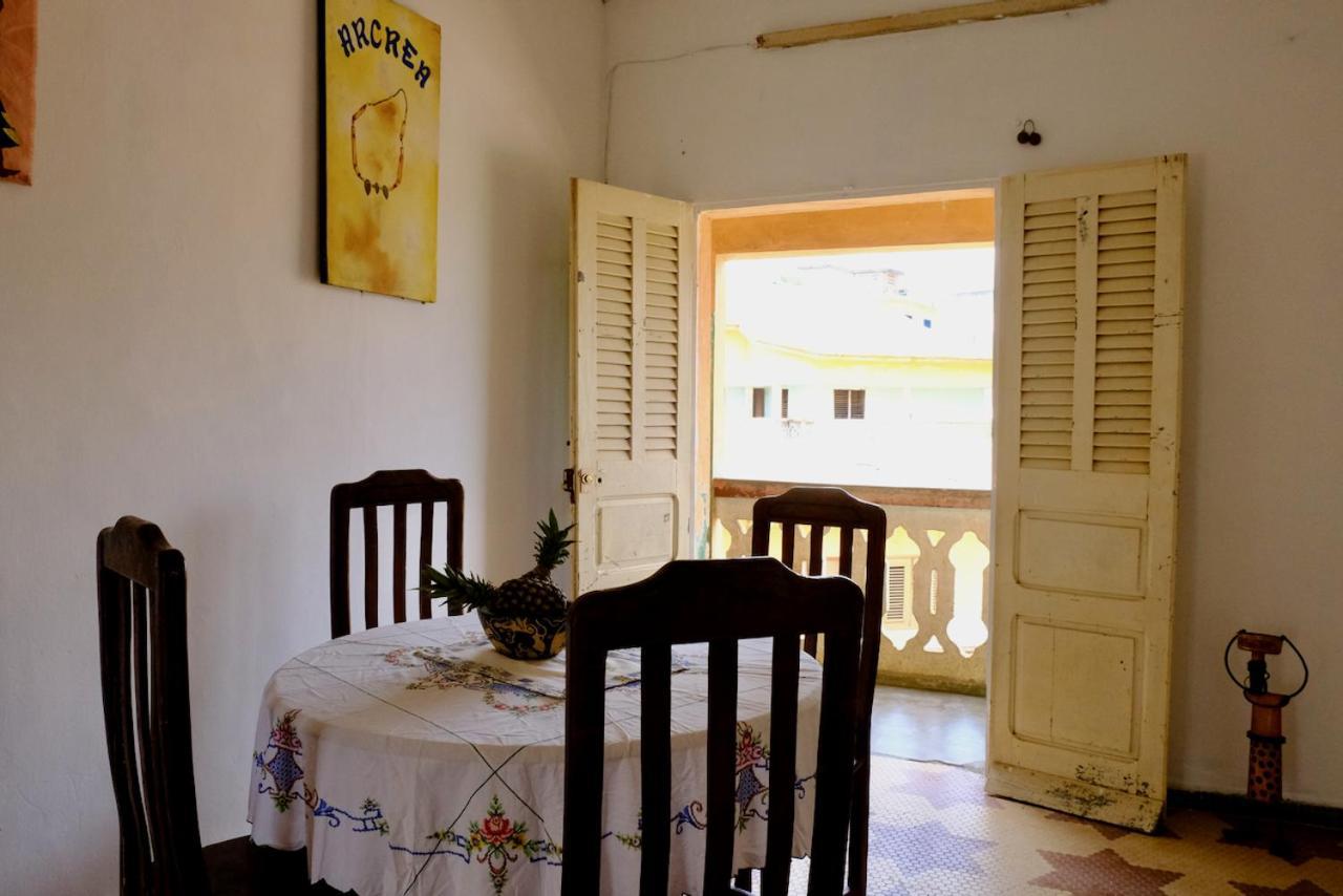 Chambres D'Hotes - Chez Mama Sedjro Porto-Novo Ngoại thất bức ảnh