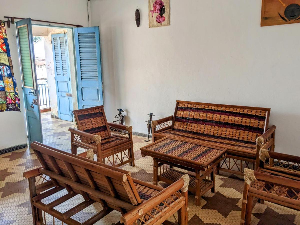 Chambres D'Hotes - Chez Mama Sedjro Porto-Novo Ngoại thất bức ảnh